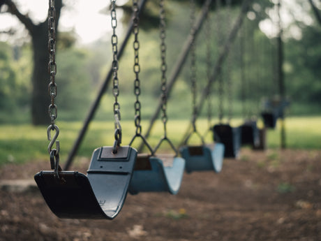 The Pros and Cons of Metal vs Wooden Swing Sets